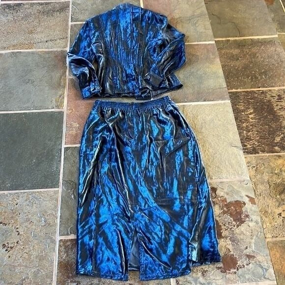Vintage Velvet Double D Ranchwear Jacket & Skirt Set