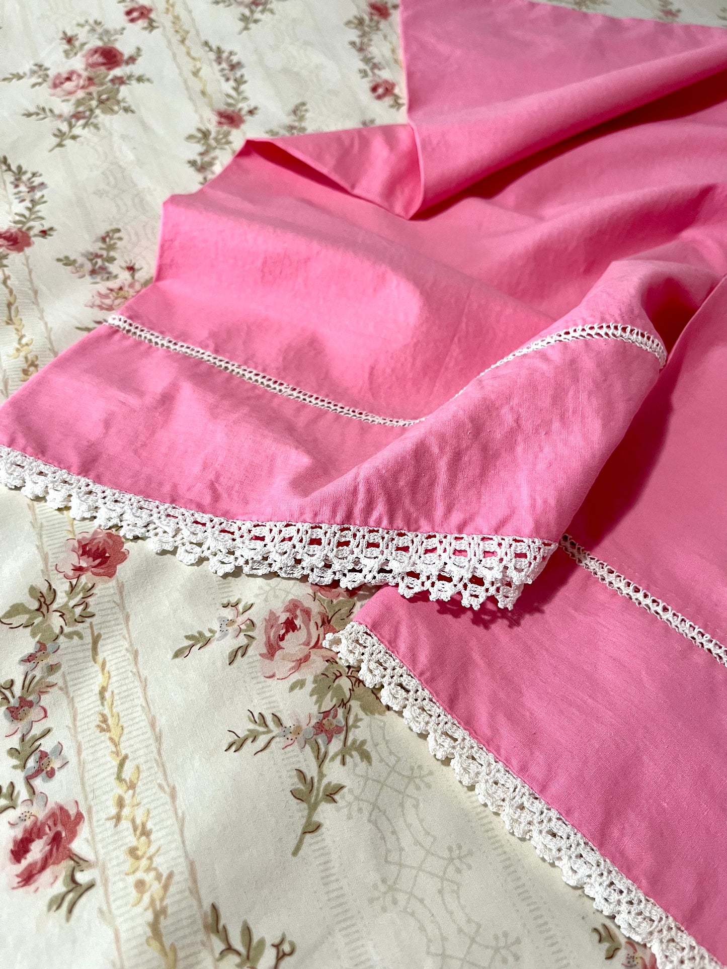 Vintage Pink Crocheted Pillow Case Set