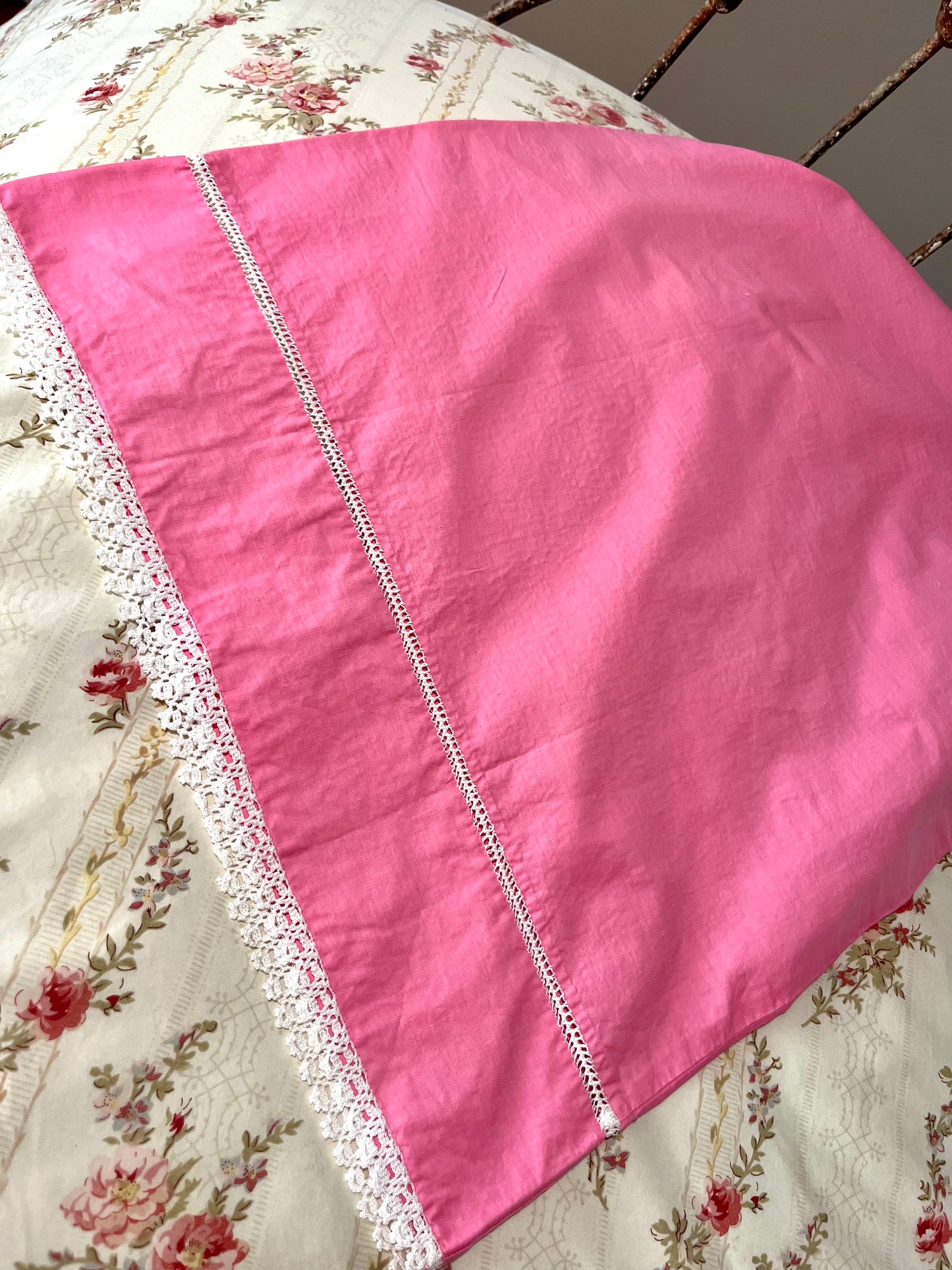 Vintage Pink Crocheted Pillow Case Set